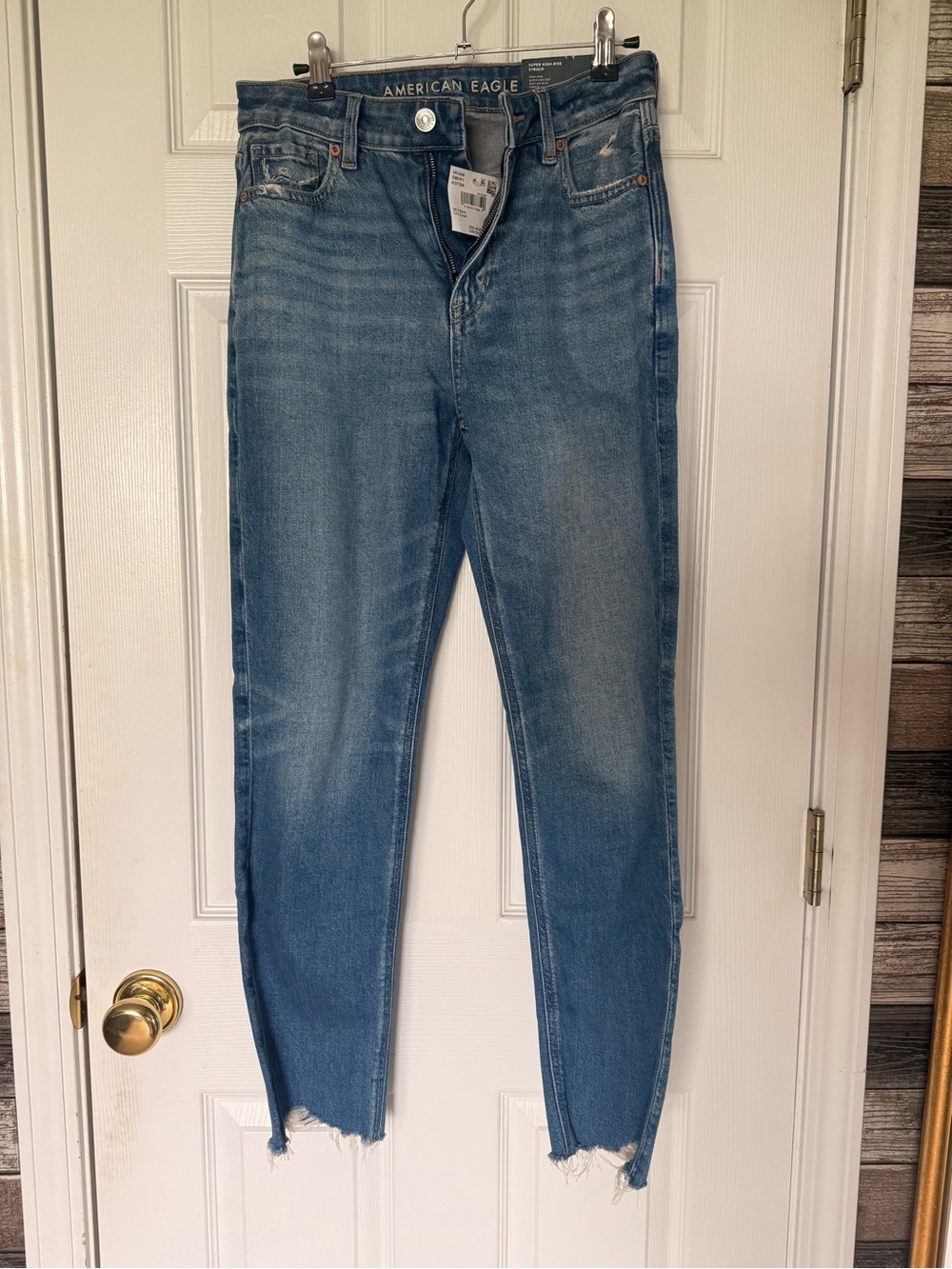 American Eagle Outfitters mom Jeans in deep sea blue Wash